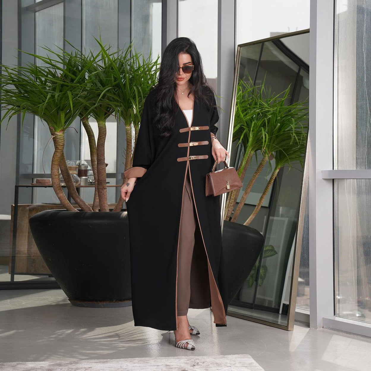Cardigan Long Femme à Blocs de Couleurs – Élégance et Style Moderne