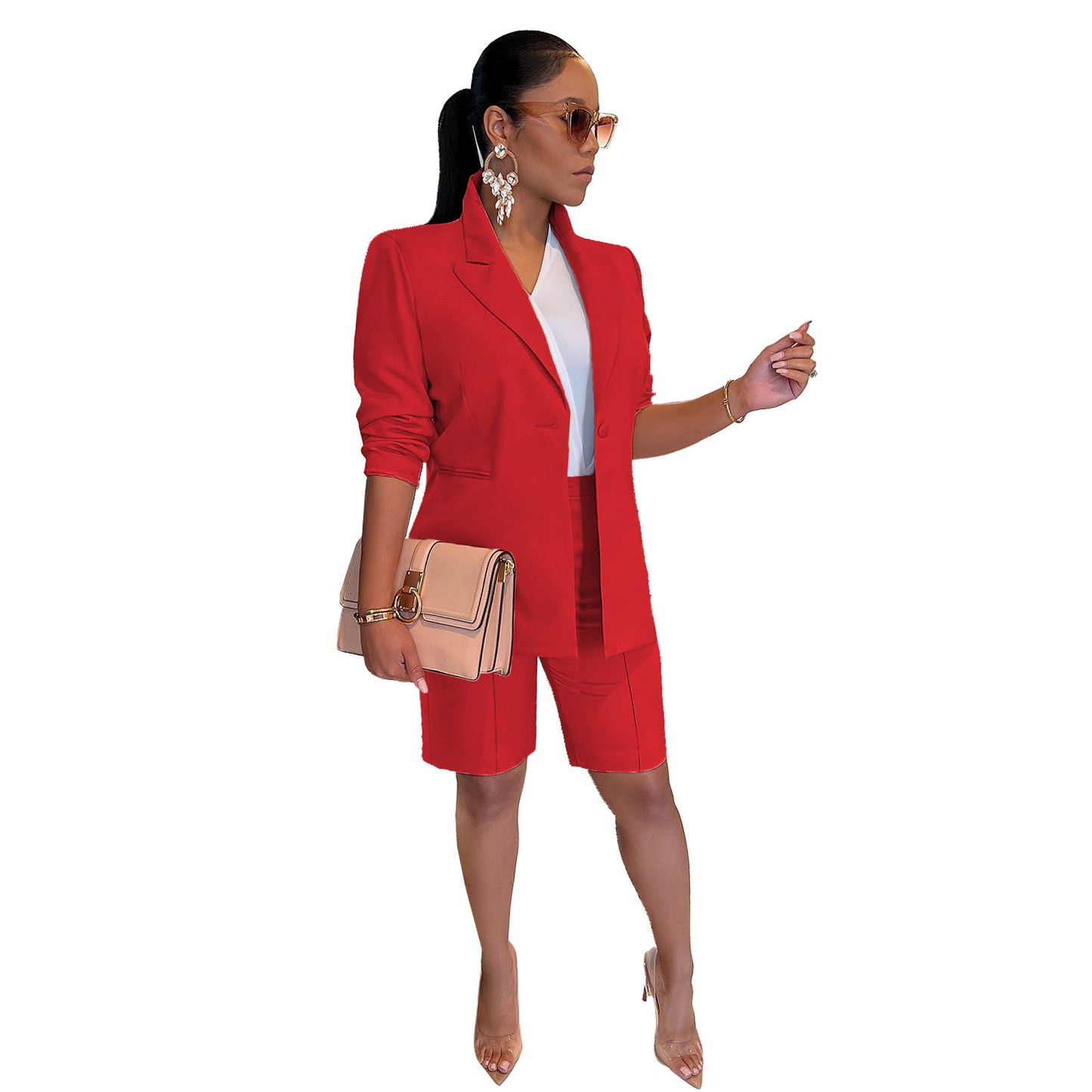 Ensemble femme élégant avec veste et short taille haute
