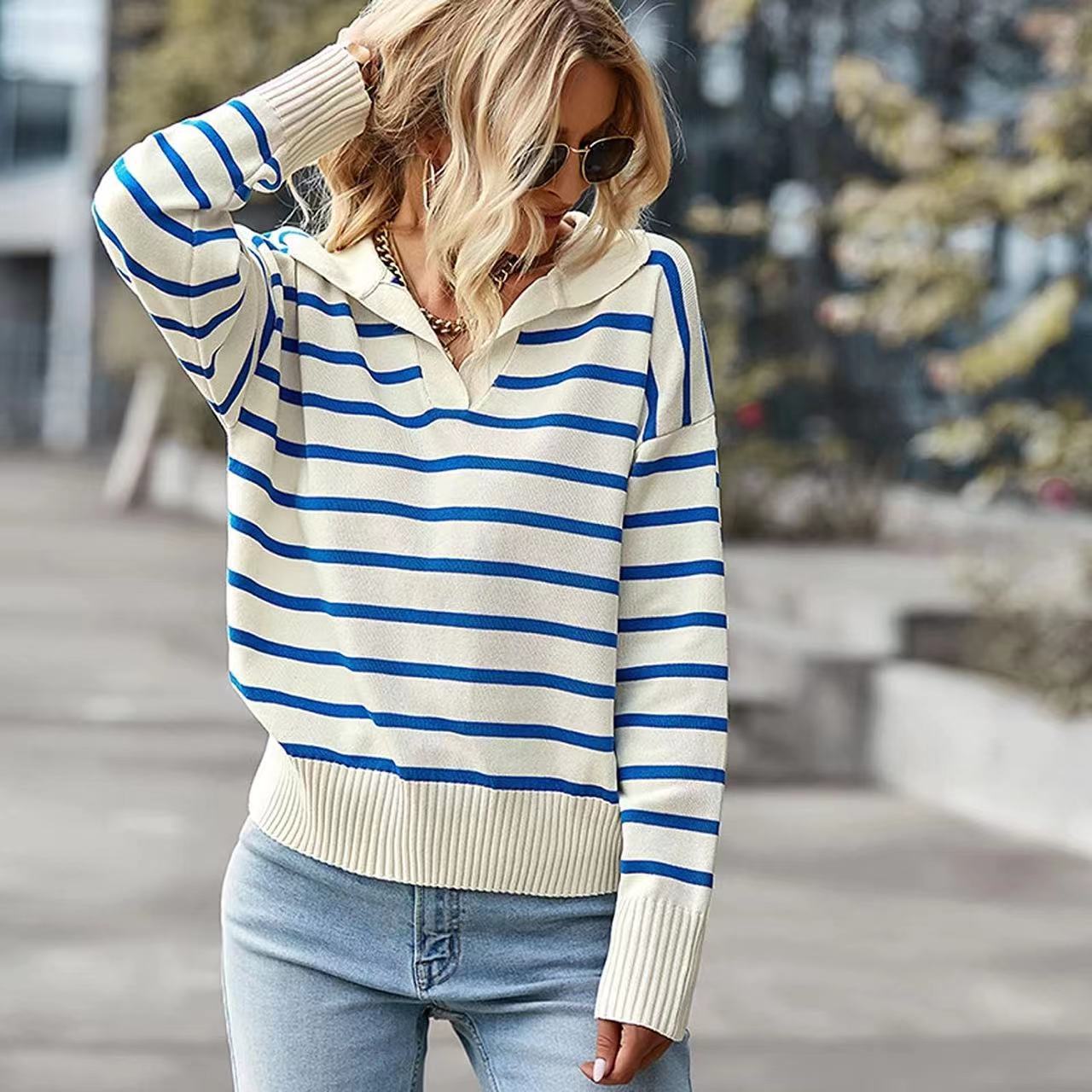 Un pull élégant et tendance pour un look quotidien exceptionnel.