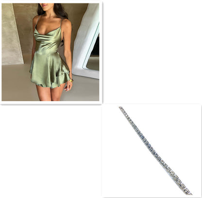 Mini-Robe Satinée Glamour à Lacets