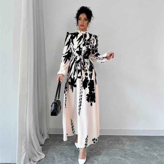 robe longue, élégante, motif floral, ceinture ajustable