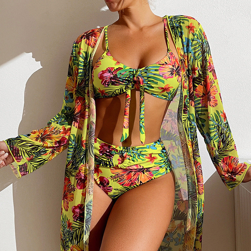Ensemble de bain femme avec kimono fluide à motif floral