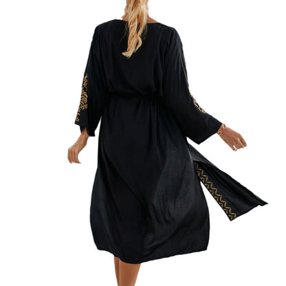 Kimono de plage élégant avec broderies raffinées