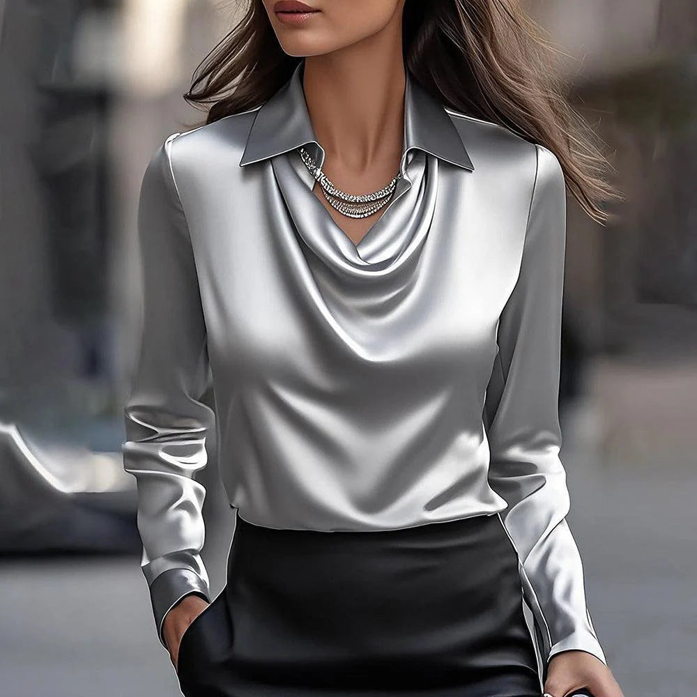 Blouse féminine élégante en satin