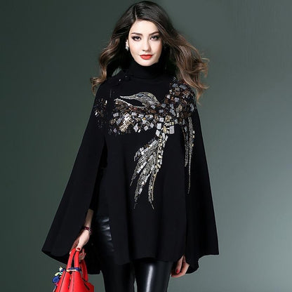 Cape élégante femme avec motif artistique et détails scintillants – Style chic et raffiné